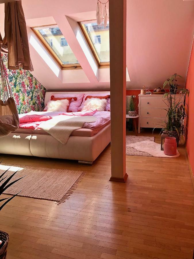 Duplex With Quite Terrace On Wenceslas Sq. Prague Exterior photo